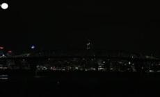 Nuova Zelanda, i fuochi d'artificio danno il benvenuto al nuovo anno - Video