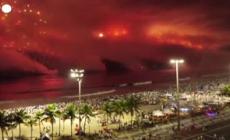 Capodanno a Rio de Janeiro, fuochi d'artificio sulla spiaggia di Copacabana