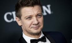 Jeremy Renner  potrebbe subire l'amputazione di una gamba