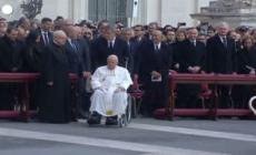 Ratzinger, l'omelia del papa: "Benedetto che la tua gioia sia perfetta"