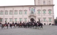 Quirinale, Mattarella al cambio della guardia solenne del Reggimento dei Corazzieri