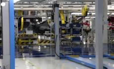 Tonfo della produzione industriale in Italia, l'ombra della recessione