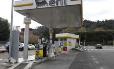 Benzina, prezzi sui cartelloni o sanzioni. I gestori: "E' inutile"