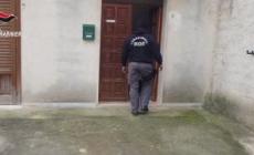 Un'arma nel covo di Messina Denaro, pronta a sparare
