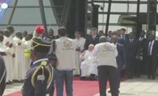 Il Papa lascia il Congo, vola verso il Sud Sudan