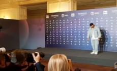 Sanremo, Lazza prende in braccio Emma e lei ricambia