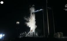 Lanciata la navetta Crew Dragon, a bordo 4 astronauti