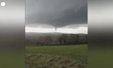 Francia, un tornado provoca gravi danni in un villaggio della Creuse