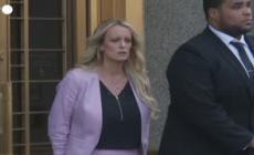 Stormy Daniels, la pornostar che minaccia Trump