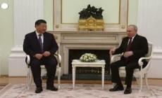 Mosca, al Cremlino l'incontro tra Vladimir Putin e Xi Jinping