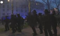 Tensioni a Parigi durante le proteste contro la riforma delle pensioni