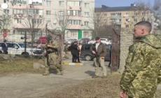 Ucraina, il primo ministro del Giappone visita Bucha
