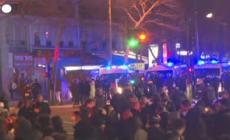 Sesta serata consecutiva di incidenti a Parigi contro la riforma delle pensioni