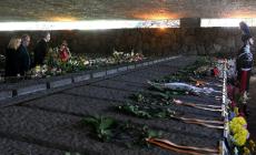 Fosse Ardeatine: La Russa,tra le pagine pi&ugrave; brutali della storia