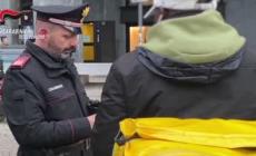 Contrasto al caporalato nel settore dei rider, operazione dei Carabinieri in tutta Italia