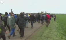 Francia, scontri tra black-bloc e polizia al bacino idrico di Sainte-Soline