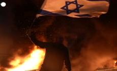 Israele, proteste contro il licenziamento del ministro della Difesa