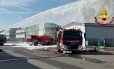 Incendio nel Novarese, fiamme domate dai vigili del fuoco