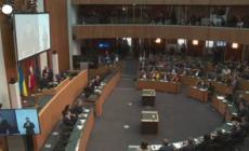 Austria, i deputati della Fpo lasciano l'Aula per il discorso di Zelensky