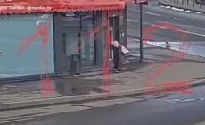 Attentato di San Pietroburgo, la presunta attentatrice entra nel bar con una scatola