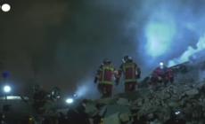 Francia, crolla un condominio di quattro piani in centro a Marsiglia