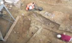 Scoperta una vasta necropoli gallo-romana nel cuore di Parigi