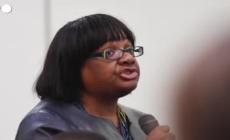 Gaffe sugli ebrei, bufera sulla laburista Diane Abbott