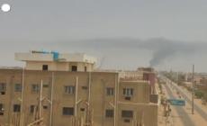 Sudan, il fumo della battaglia si alza su Khartoum nonostante la tregua