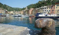 Rapina a mano armata in gioielleria a Portofino: due uomini fuggono con Rolex e gioielli 