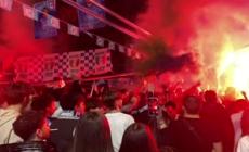 Napoli, Piazza Carita' esplode al gol di Osimhen