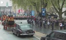 Re Carlo III e la regina Camilla fanno ritorno a Buckingham Palace