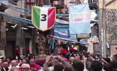 Napoli, la processione di San Gennaro tra sacro e scudetto