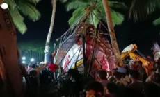 India, si capovolge una barca turistica: almeno 22 morti