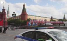 Putin celebra la Vittoria, Kiev festeggera' l'Europa
