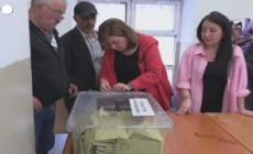 Elezioni Turchia, via allo spoglio: le operazioni in un seggio di Istanbul