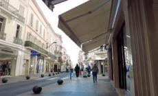 Cannes, lontano dal red carpet: "A road less travelled"