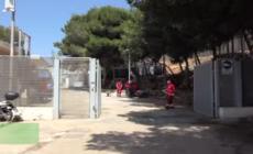 Migranti, Valenti: "Un centro di trattenimento a Lampedusa"