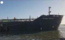 Pakistan, nave con greggio russo attracca al porto di Karachi