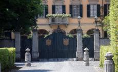 Villa di Arcore, accesso a tutti i figli, diventerà la base delle loro attività. Per l'eredità sono previsti tempi lunghi