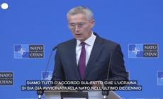 Stoltenberg: "Lavoriamo per un consiglio Nato-Ucraina al vertice di Vilnius, con Zelensky"