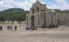 Messico, la siccita' fa emergere una chiesa del XVI secolo