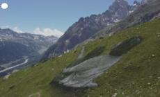 Ai piedi del Monte Bianco arriva l'ultima opera monumentale di Saype
