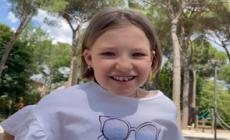 Il dono di Zlata, taglia e vende i suoi capelli per i militari ucraini