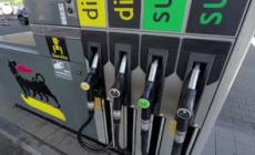 L'inflazione rallenta, ma e' oltre il 10% sulla spesa