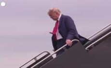Trump chiede di cambiare giudice e citta' del processo