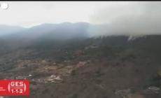Spagna, incendio boschivo a Tenerife: fiamme ad Arafo