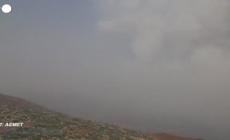 Spagna, l'incendio a Tenerife visto in timelapse