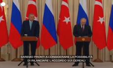 Putin: "Si' all'intesa sul grano se l'export russo sara' consentito"