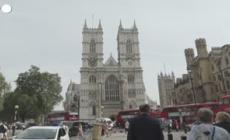Londra, le campane di Westminster suonano per la Regina