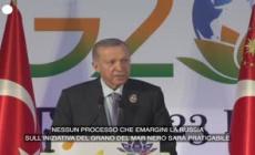 Erdogan: "Non emarginare la Russia nell'accordo sul grano"